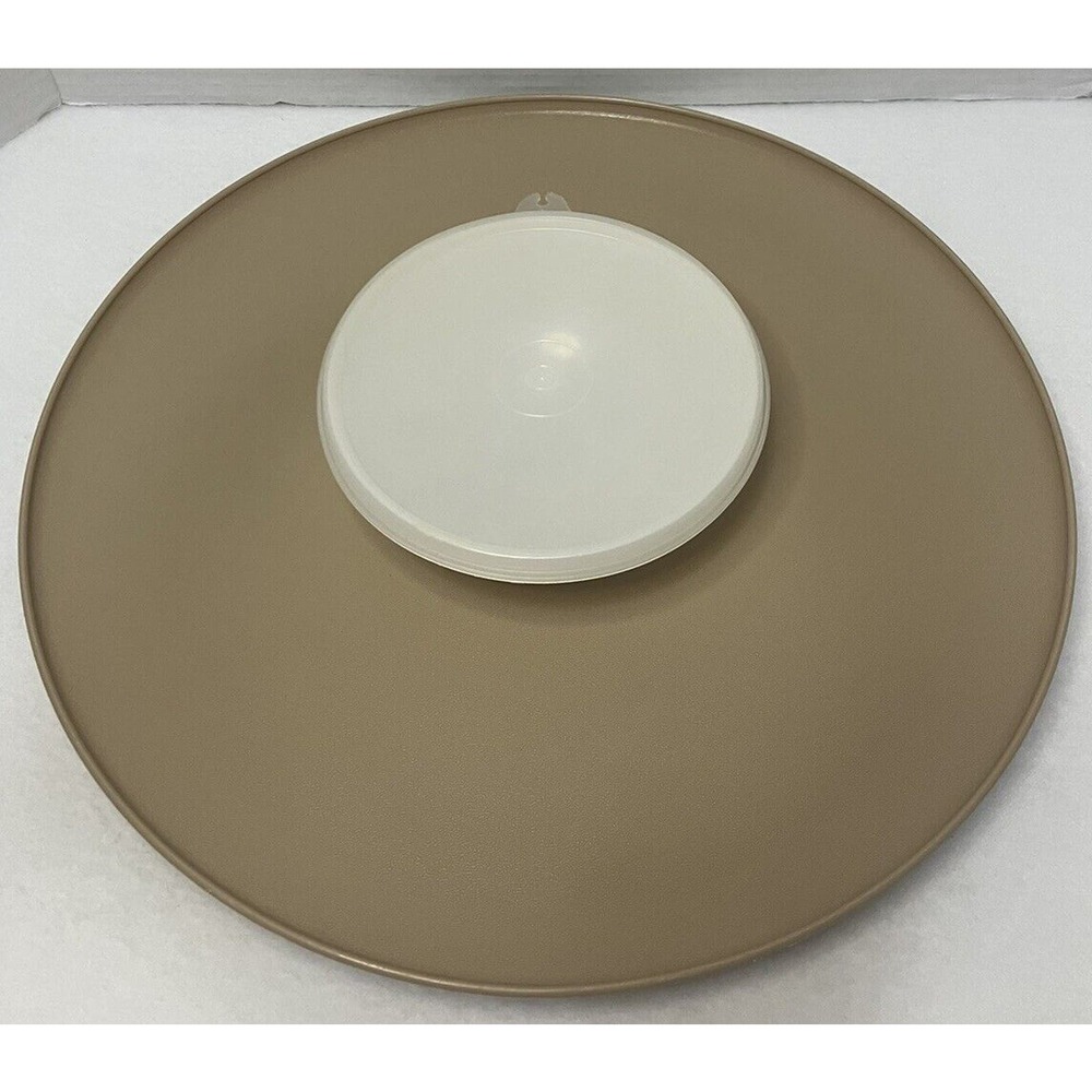 Vintage Tupperware Veggie/Chip Tray and Dip Bowl with Lid 492 & 491 Almond White